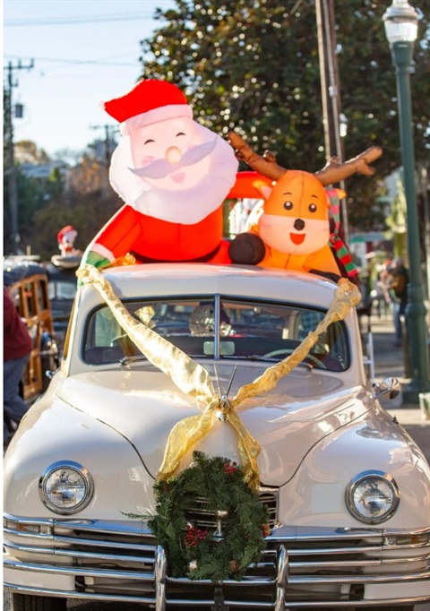 Holiday Parade.jpg
